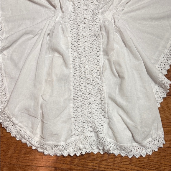 5/$25 XL White Crochet coverup - Picture 3 of 8